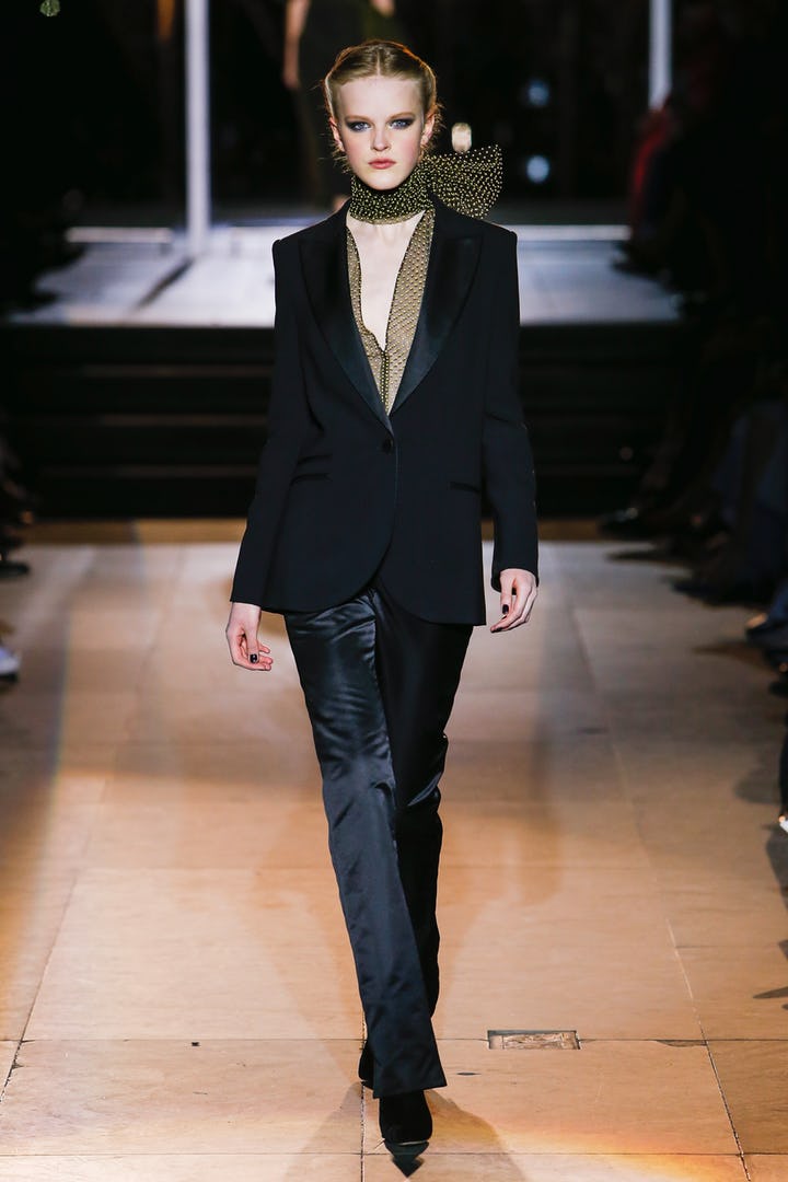 39c9a43263ffc3d4a3687856e8f52a33-5a8273fbcda22